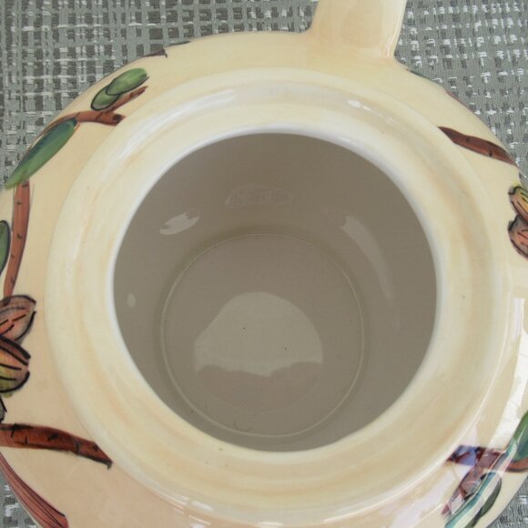 VTG Chinese Hand Painted Birds, Nature, Teapot 1 quart Capacity, Yellow - Picture 9 of 13